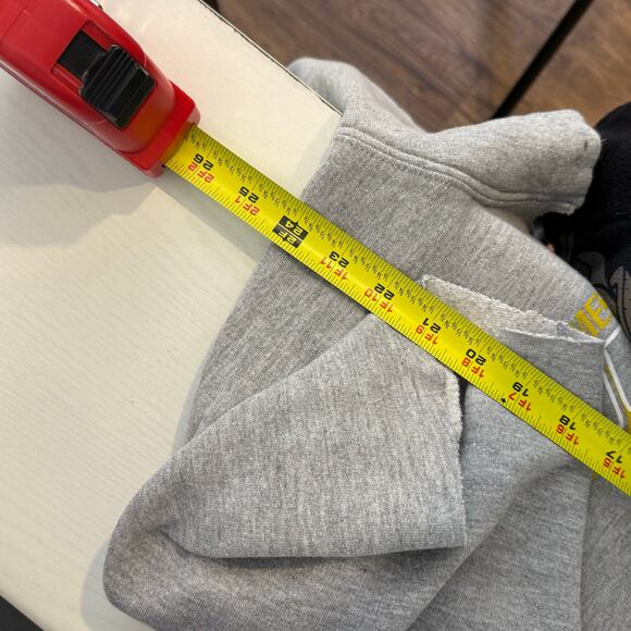 Gildan James Madison university men’s cutoff hoodie size medium gray - Picture 6 of 6